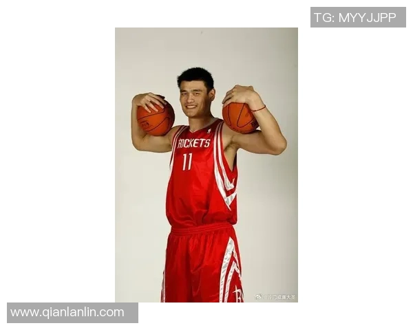 姚明的爱国情怀与敬业精神在篮球事业中的完美体现