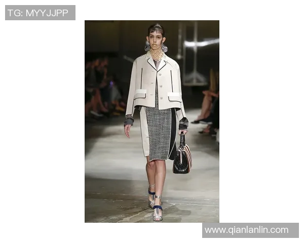 米兰国际时装周:全球时尚界的焦点 米兰国际时装周:全球时尚界的焦点